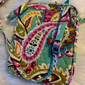Vera Bradley “Tutti Frutti” Crossbody 👛